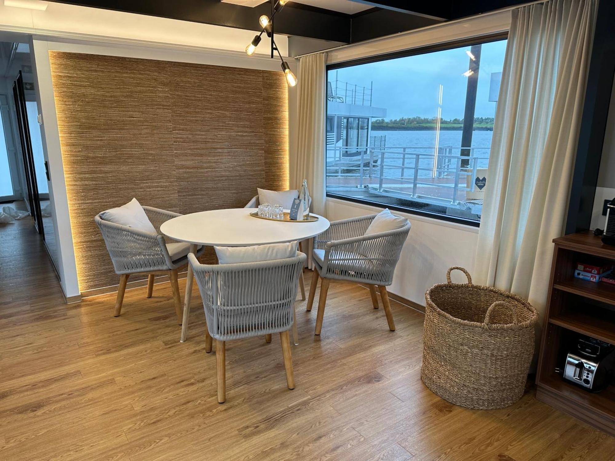 Bateau-hôtel Hausboote Am Lankenauer Hoeft