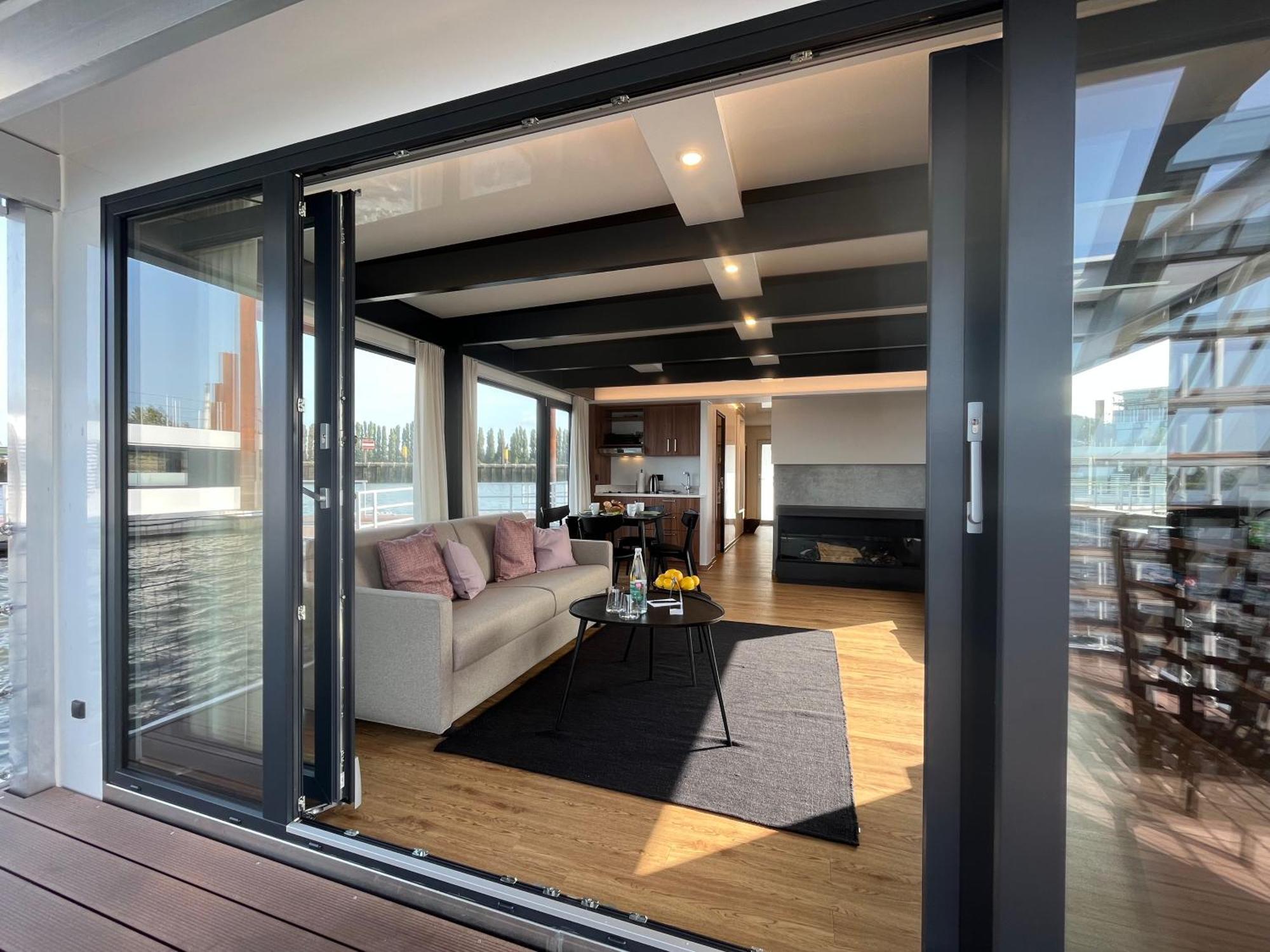 Hausboote Am Lankenauer Hoeft *