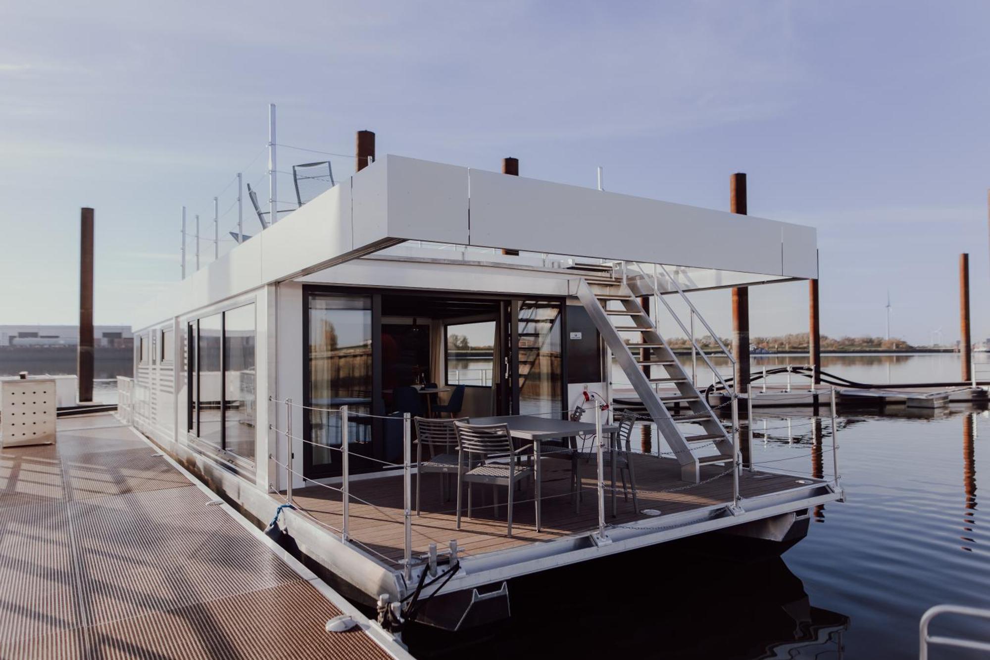 Hausboote Am Lankenauer Hoeft