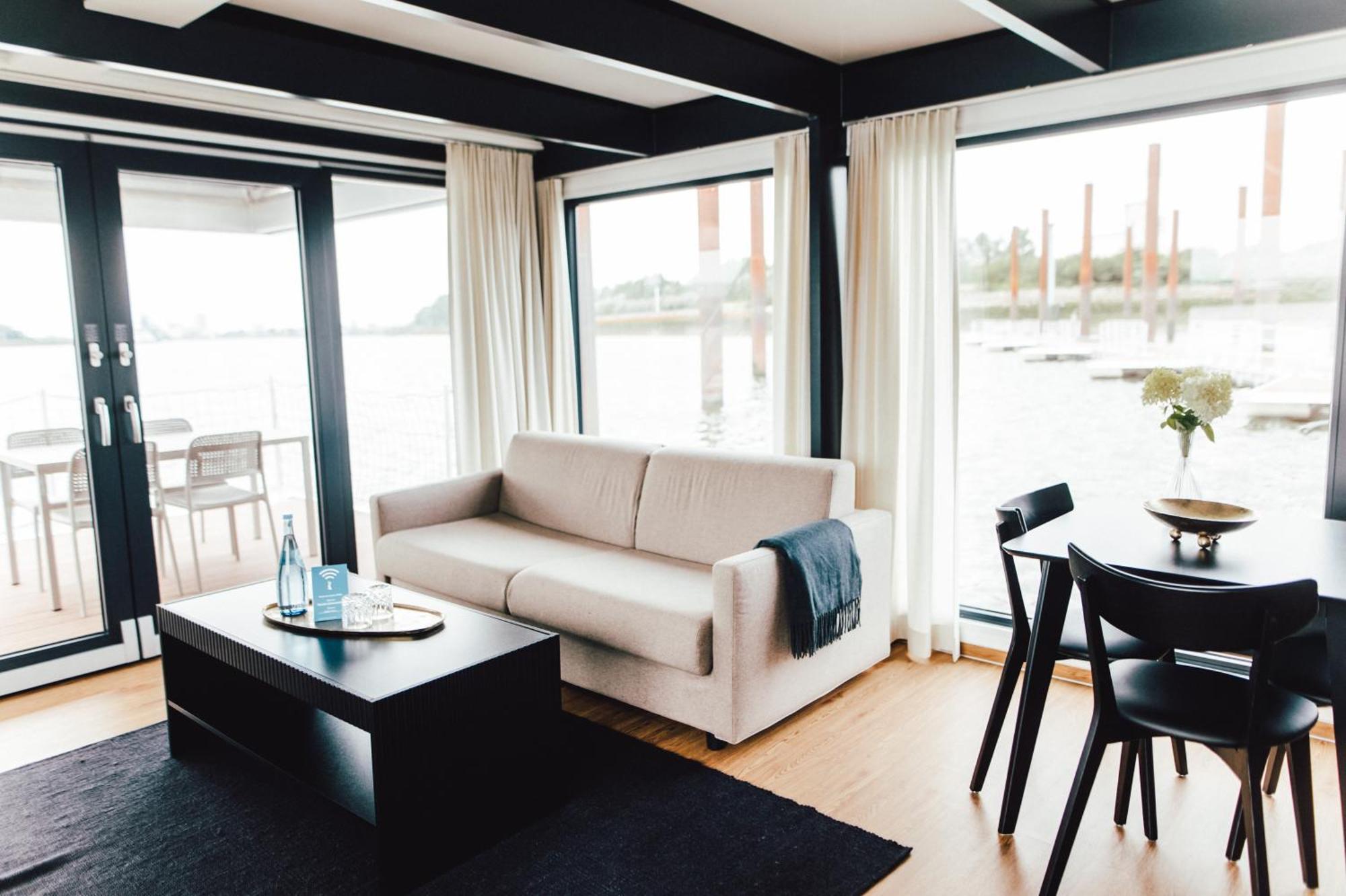 Hausboote Am Lankenauer Hoeft Bateau-hôtel BRE