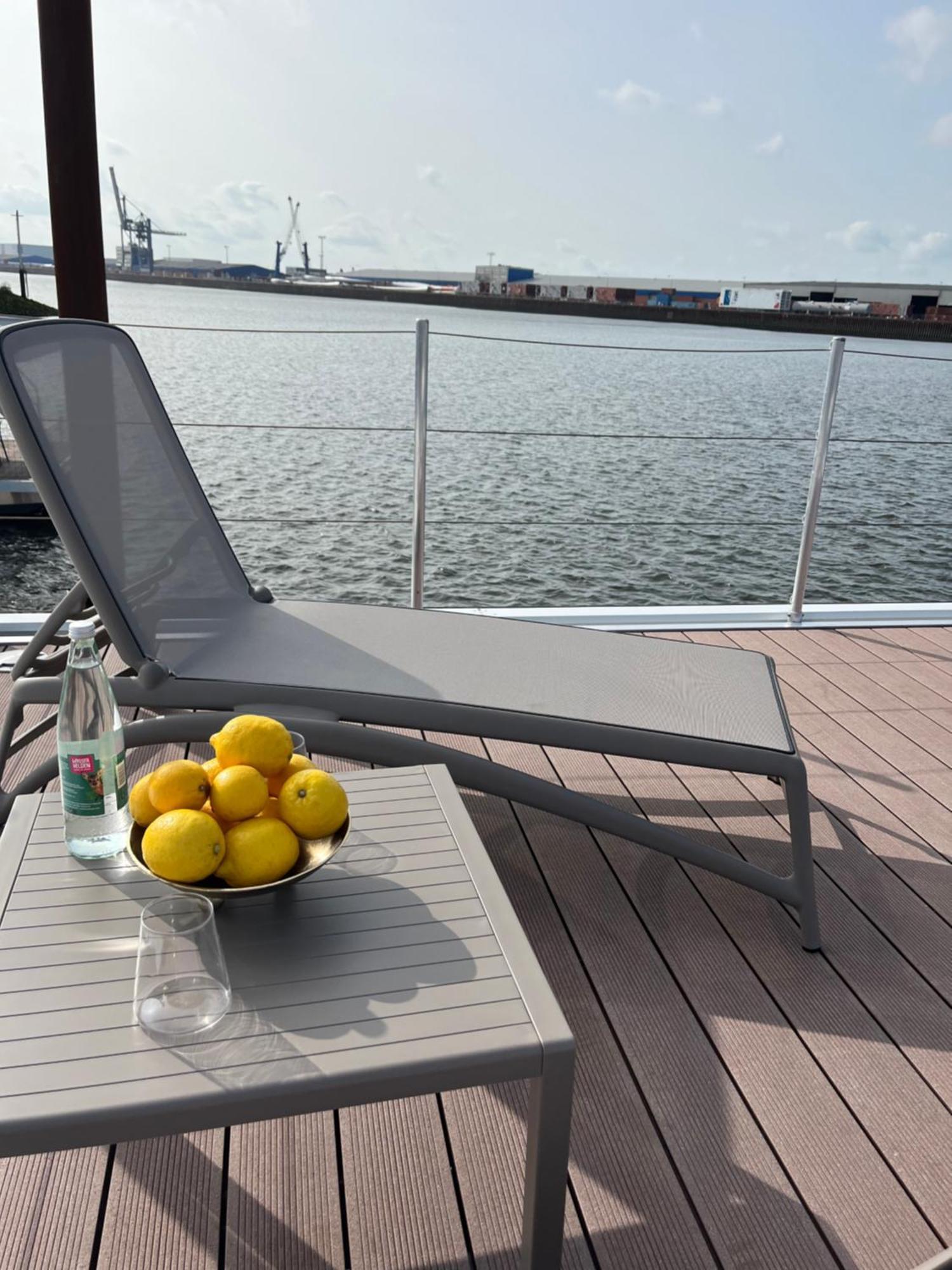 Hausboote Am Lankenauer Hoeft Botel *